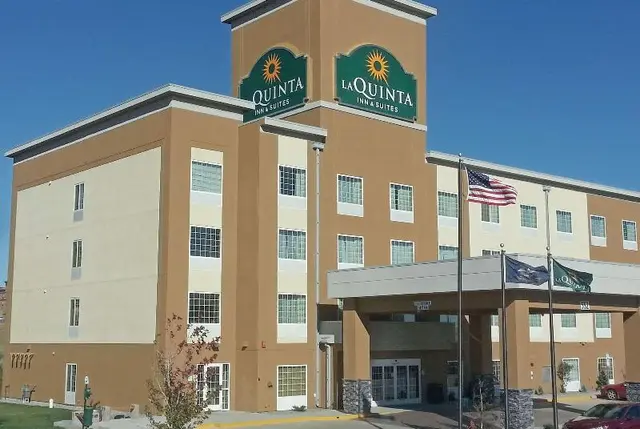 La Quinta Inn Suites By Wyndham Dickinson