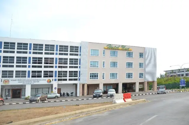 OYO 985 Hotel Nur