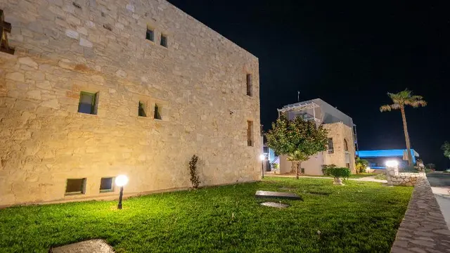 Erato Beach Hotel
