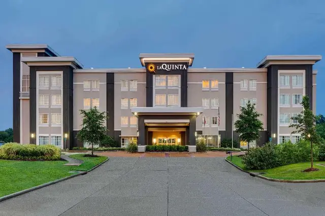La Quinta Inn & Suites By Wyndham Starkville