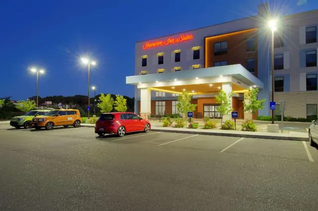 Hampton Inn & Suites Portland West