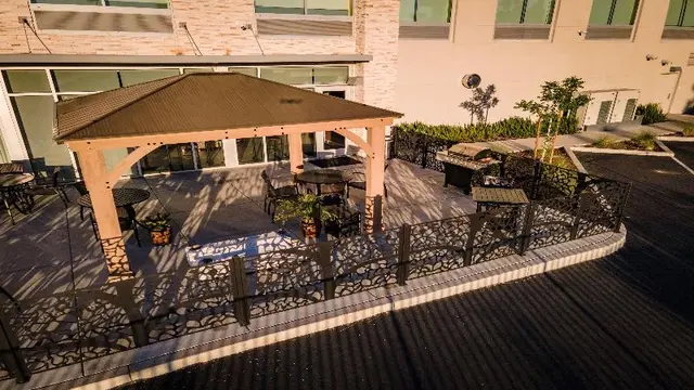 Holiday Inn Express & Suites Chico By IHG