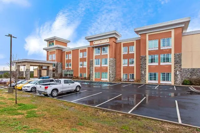 La Quinta Inn Suites By Wyndham Cullman