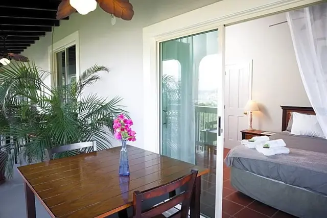 Two Sandals By The Sea Inn B B