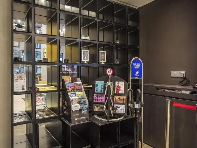 Hotel Yan (SG Clean)