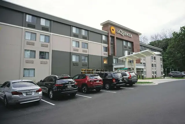 La Quinta Inn Suites By Wyndham Columbia Fort Mead