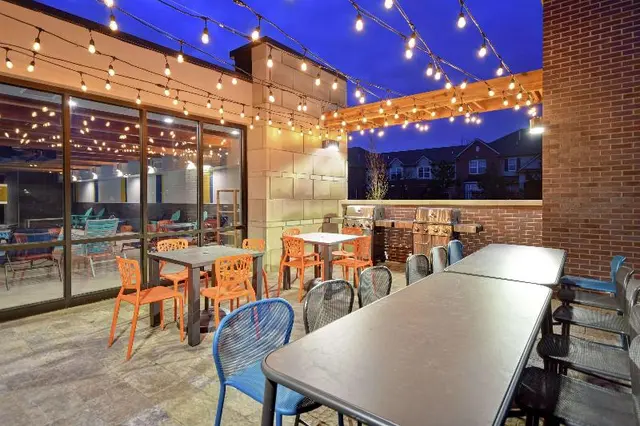 Home2 Suites By Hilton Taylor Detroit