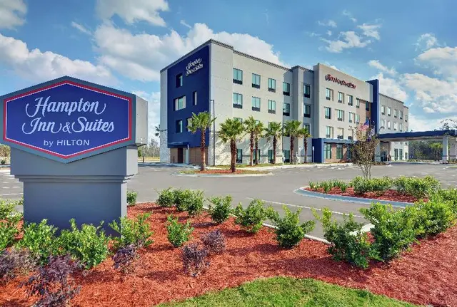 Hampton Inn & Suites Middleburg
