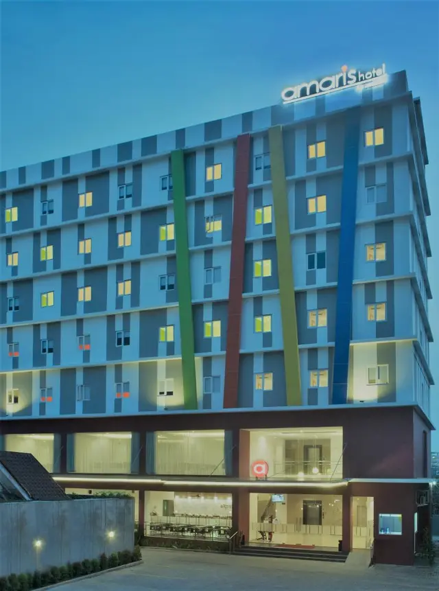 Lynn Hotel Serang