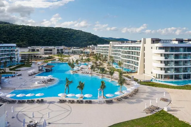 Ocean Coral Spring - All Inclusive