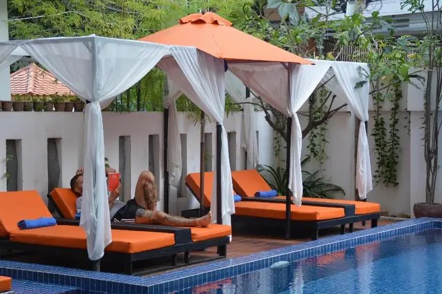 Home Chic Hotel
