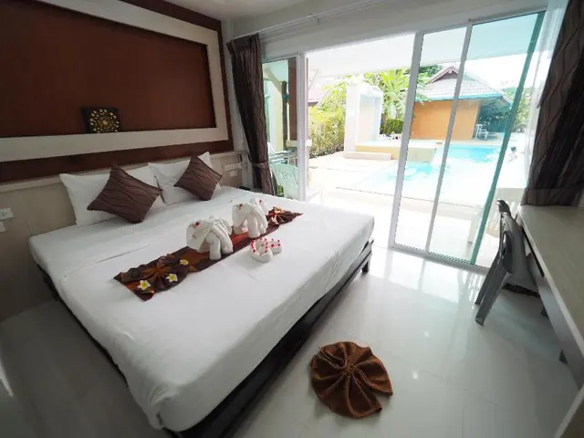Lanta Fevrier Resort