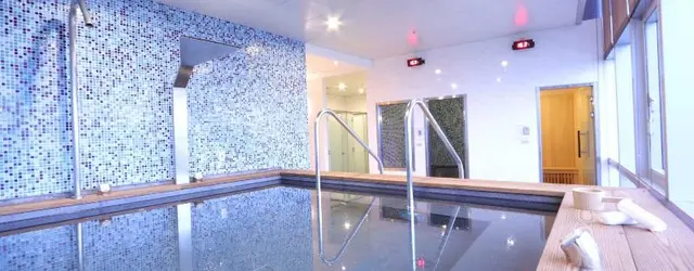 AJ Hotel