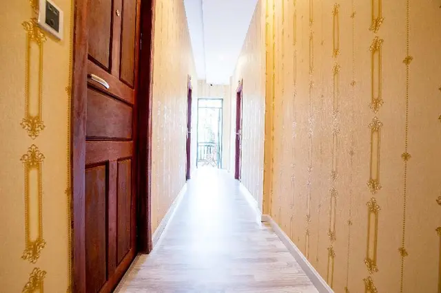 White Residence Hotel & Apartment