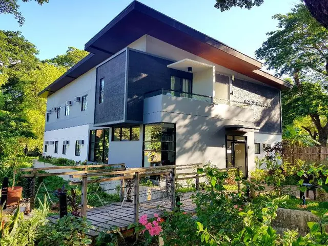 Acacia Garden Inn