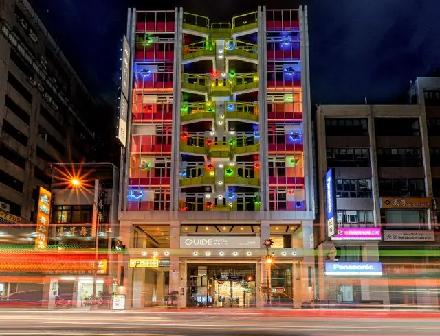 Moving Star Hotel