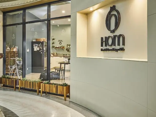 Hom Hostel Cooking Club