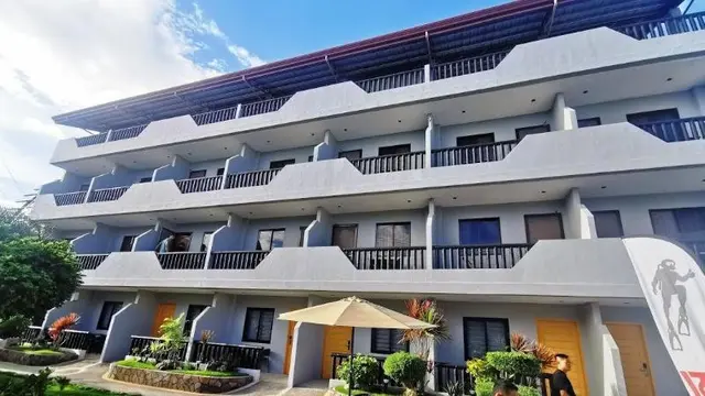 Mayfair Resort