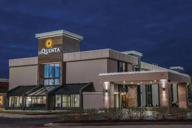 La Quinta Inn Suites Festus St Louis South