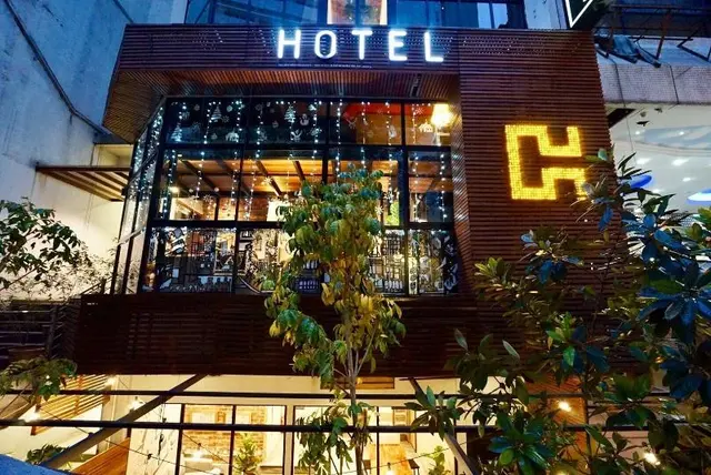 Chaos Hotel