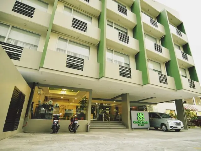 88 Courtyard Hotel