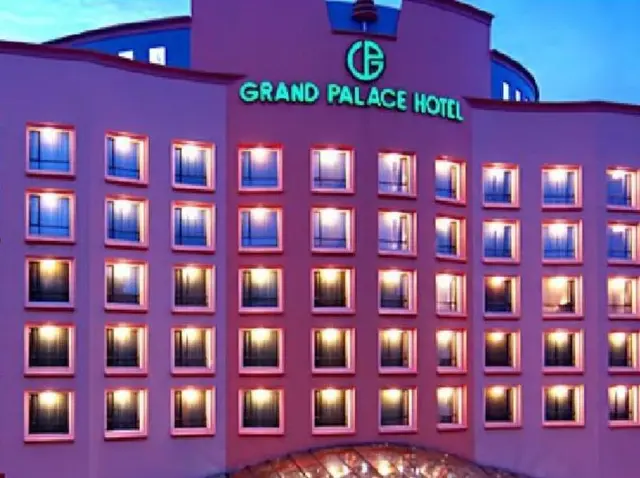 Grand Palace Hotel