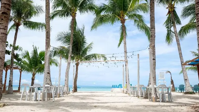 La Playa Estrella Beach Resort