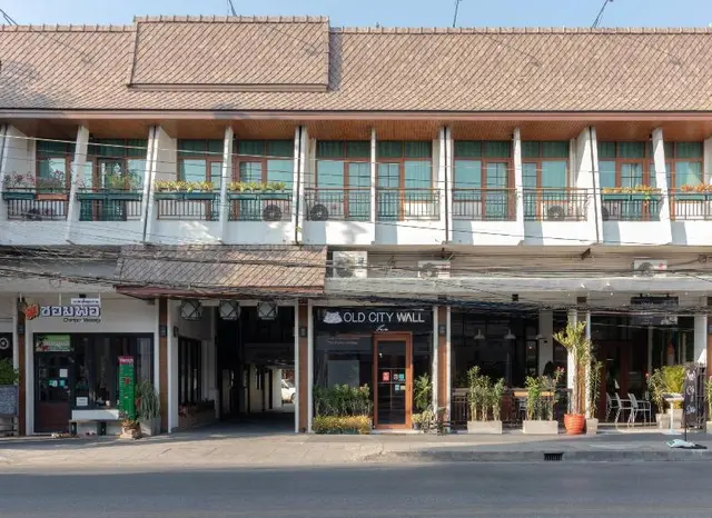 Old City Wall Inn