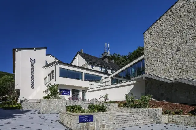 Magnus Resort