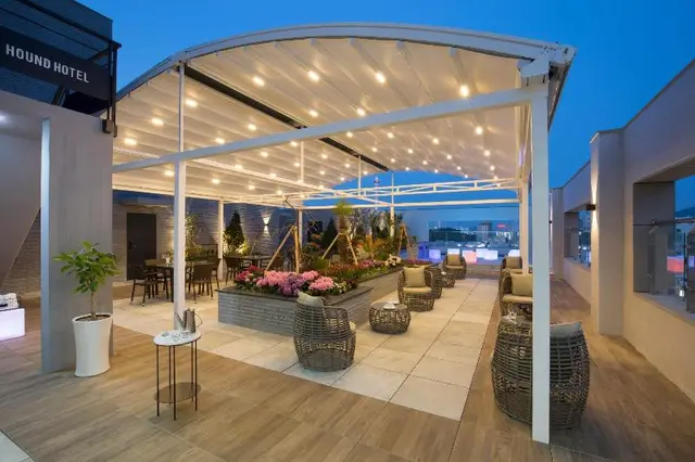 Hound Hotel Premier Nampo