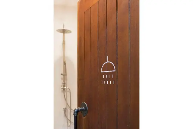 Timber Hostel by ZUZU