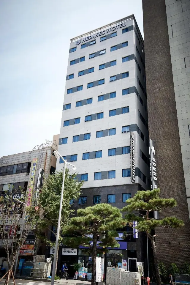 Hermes Hotel