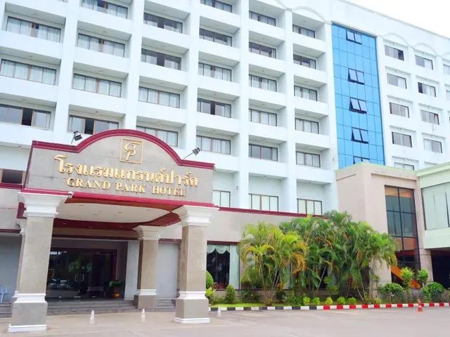 Grand Park Hotel
