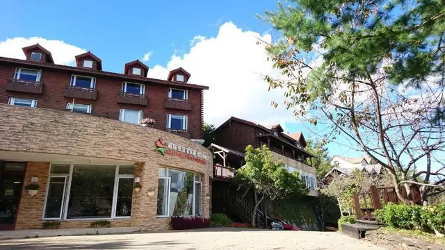 Ailiga Travel Villa