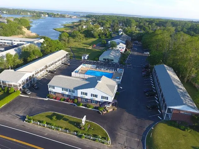 Tidewater Inn