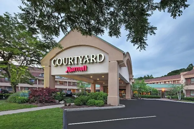 Courtyard By Marriott Hartford Cromwell