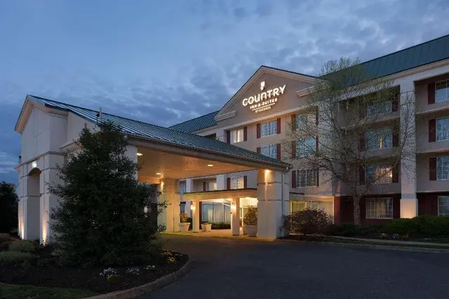 Country Inn & Suites by Radisson, Fredericksburg S