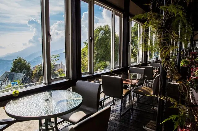 Zusin Shin Garden Hotel