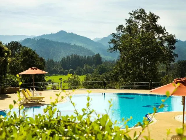 Sir James Resort