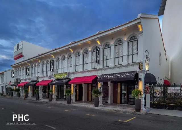 Bahari Parade Hotel By PHC