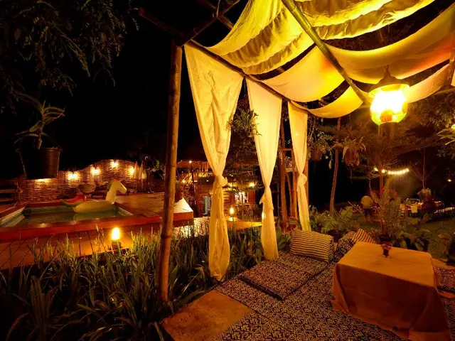 House of Love Hotel Pai