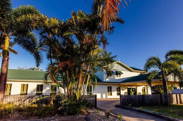 Shamrock Gardens Motel
