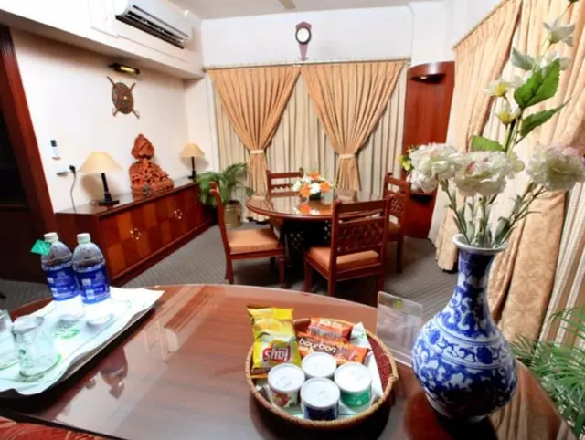 Hotel Swosti Premium