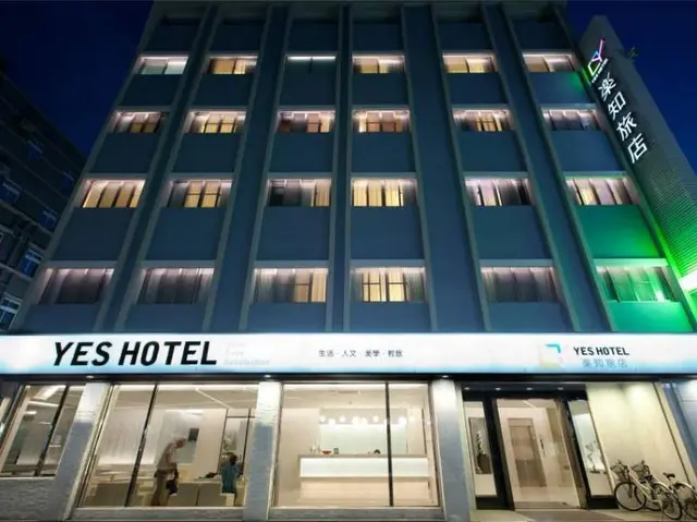 Yes Hotel