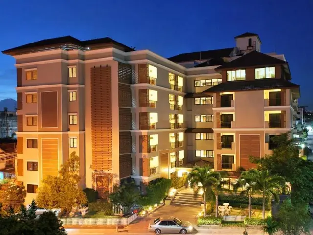 Grand Marina Hotel