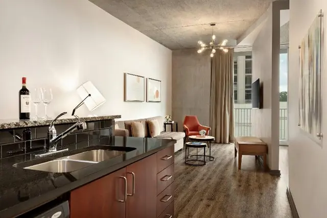 Twelve Midtown, Autograph Collection