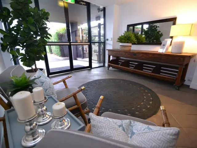 Crossroads Hotel