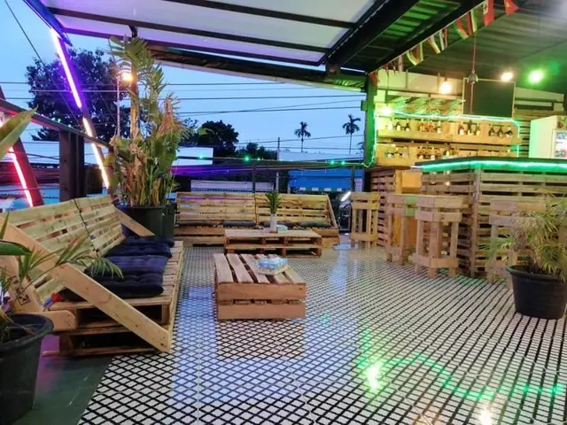 1715 House & Caff Resort