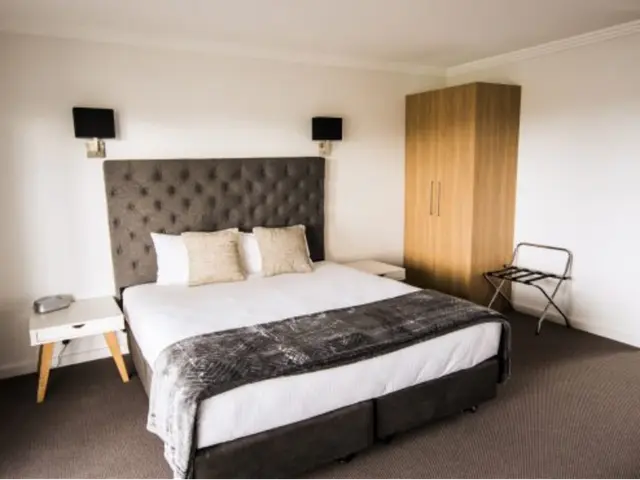 Quays Hotel