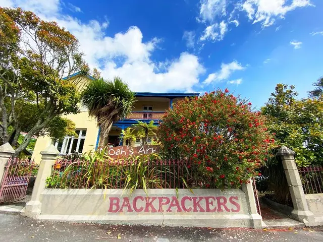 Noah's Ark Backpackers